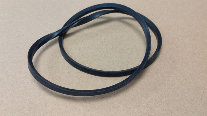 Uszczelka po obwodzie fontanny czekoladowej Uszczelka po obwodzie fontanny czekoladowej