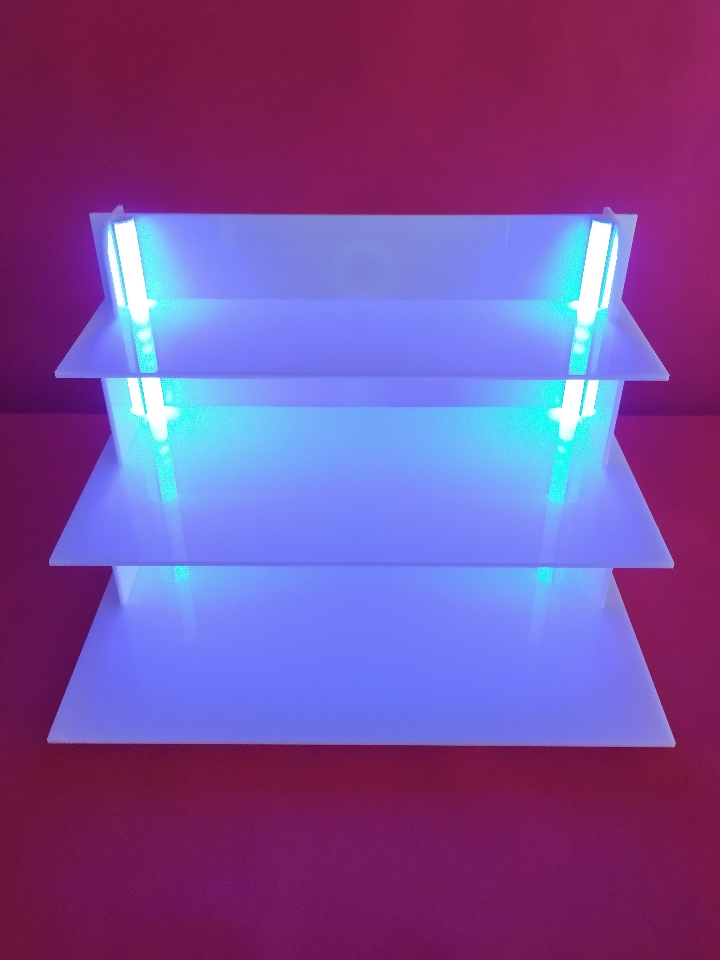 KC ELITTE - trzypoziomowy podświetlany ekspozytor do ciast, deserów, zimnych przekąsek, sushi